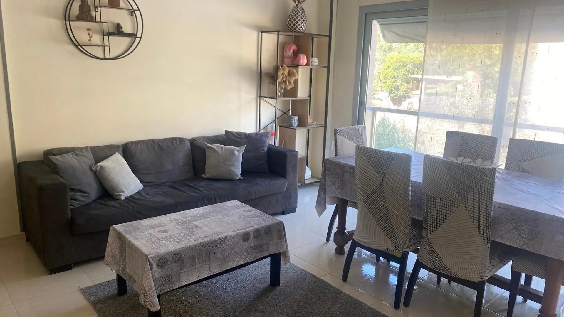 Appartement Climatise + Garage Rosas